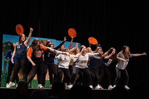 8 JCU students building lifelong friendships and memories